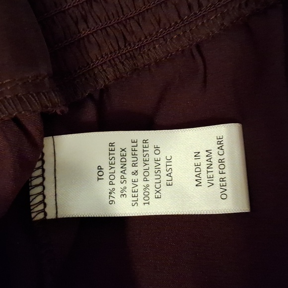 The General Good size large Maroon Blouse - Picture 4 of 5